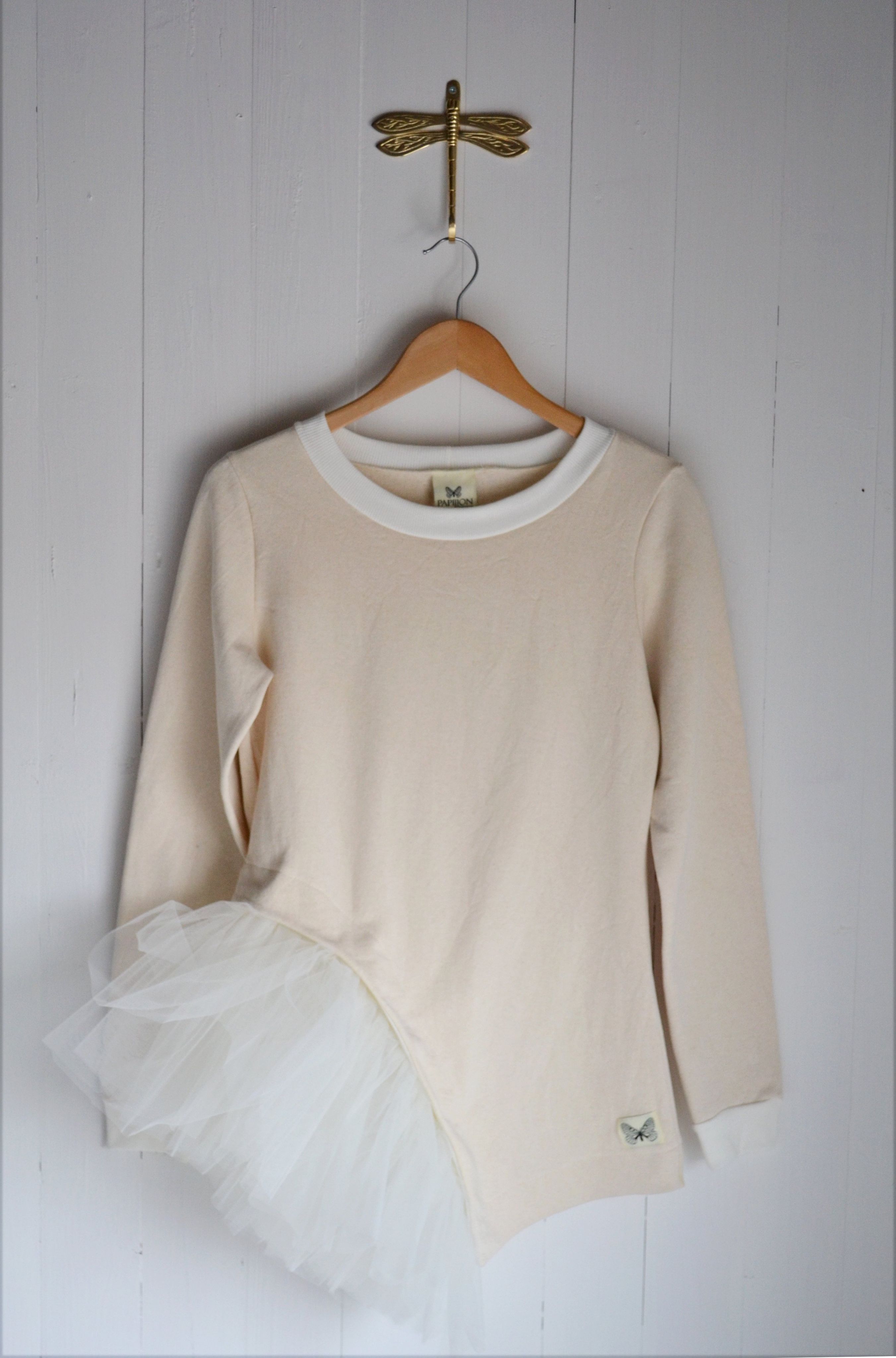 WING SWEATER OBLEKT