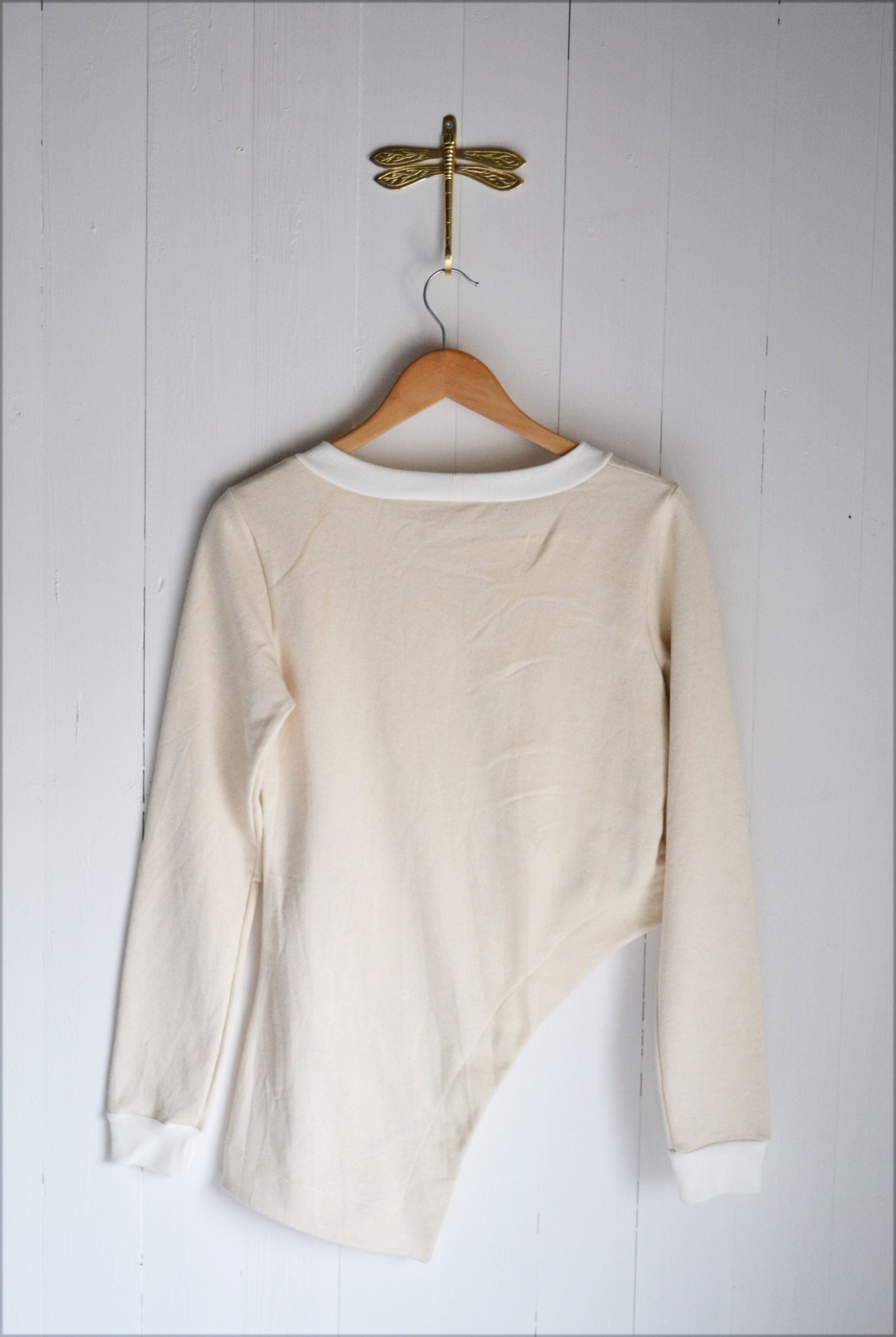 WING SWEATER OBLEKT