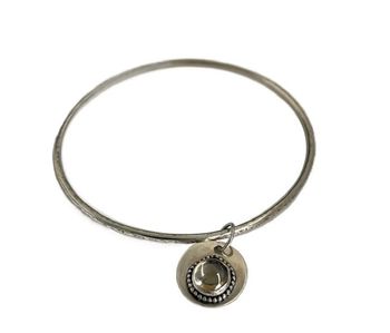Armring med stor berlock silver