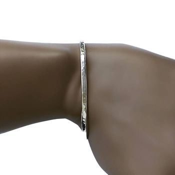 Hamrat stelt silverarmband