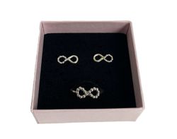 Smyckeset evighetstecknet silver