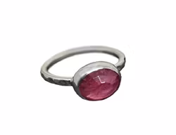 Silverring med rosa Safir sten