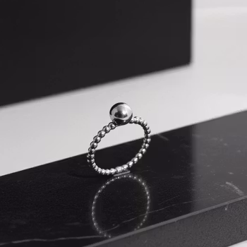 Silverring med kula
