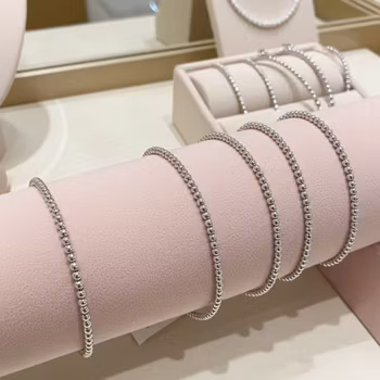 Stelt kularmband silver