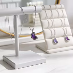 Silverhalsband med Ametist halvmåne