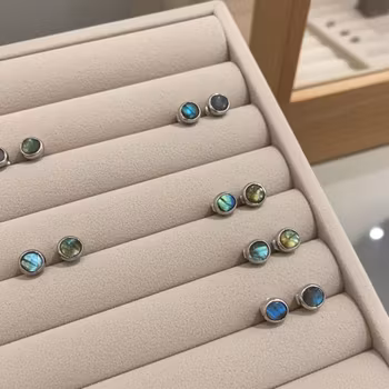 Rå labradorit örhängen silver