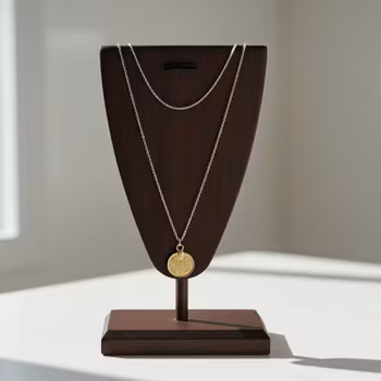 Guldpläterat halsband med rund bricka