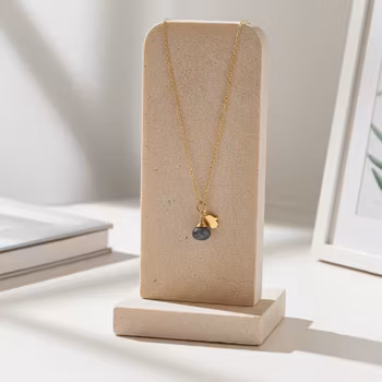 Guldpläterat halsband med Labradorit sten