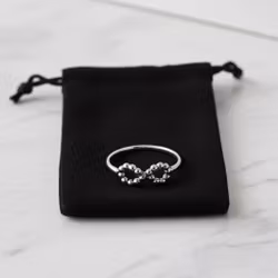 Silverring med Evighetssymbol