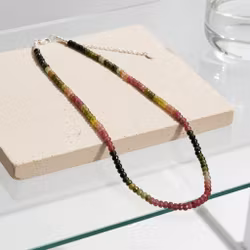 Kort Vattenmelon turmalin halsband silver