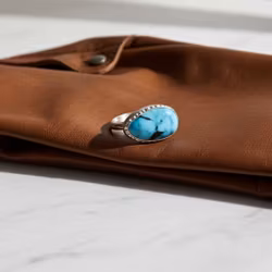 Ring med turkos