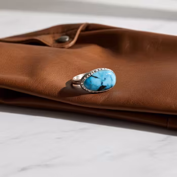 Ring med turkos