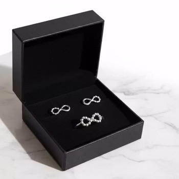 Smyckeset evighetstecknet silver