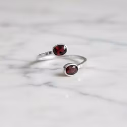 Ring med Granat stenar silver