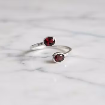 Ring med Granat stenar silver