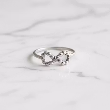 Silverring med Evighetssymbol