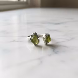 Rå Peridot ring silver