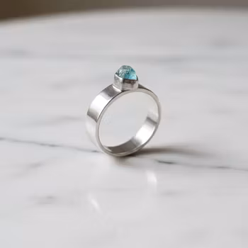 Bred silverring blå rå Apatit sten