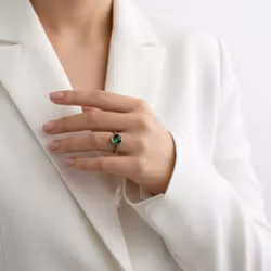 Svart silverring med Swarovski