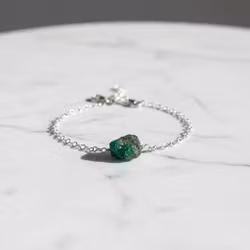 Armband med grön rå Apatit sten silver