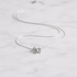 Fjäril halsband silver