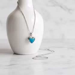 Silverhalsband med Turkos hjärta