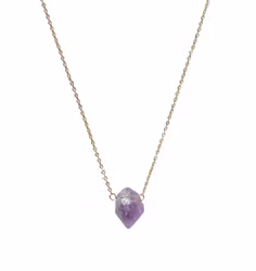 Guldpläterat halsband med rå Ametist sten