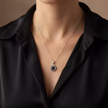 Silverhalsband med svart Onyx