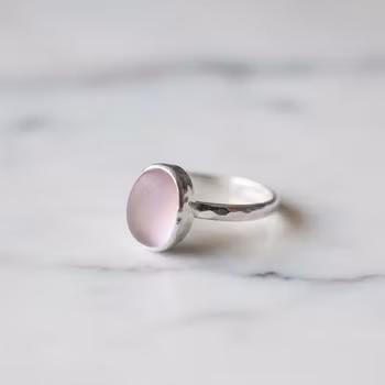 Ring med rosa Sjöglas silver