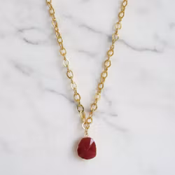 Stort guldpläterat halsband