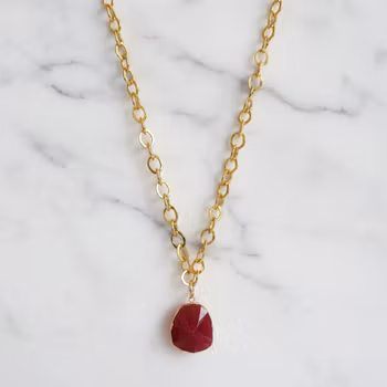 Stort guldpläterat halsband