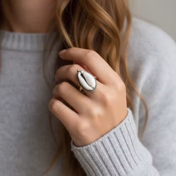 Silverring med snäcka Cowrie