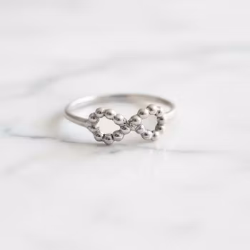 Silverring med Evighetssymbol