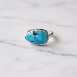 Ring med turkos