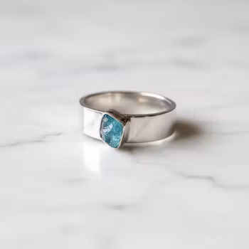 Bred silverring blå rå Apatit sten
