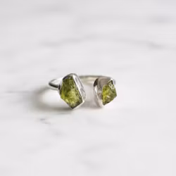 Rå Peridot ring silver