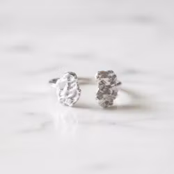 Öppen rustik silverring