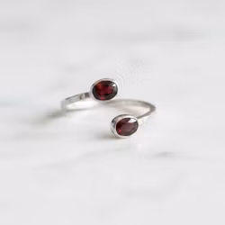 Ring med Granat stenar silver