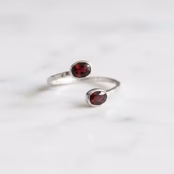Ring med Granat stenar silver