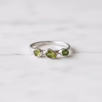 Trestensring Peridot
