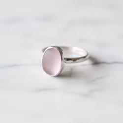 Ring med rosa Sjöglas silver