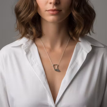 Silverhalsband med tand