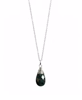 Fuchsit halsband med rubin silver