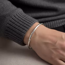 Cuff armband i silver herr