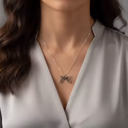 Halsband med Fjäril silver