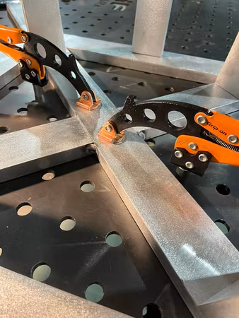 GRIP-ON Welding Table Clamp with Bar Ø28
