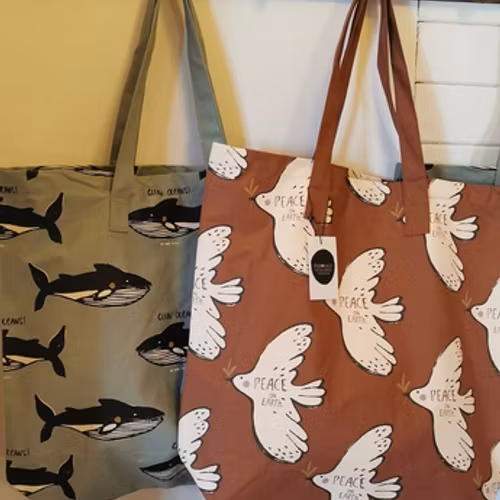 Stor väska med duvor