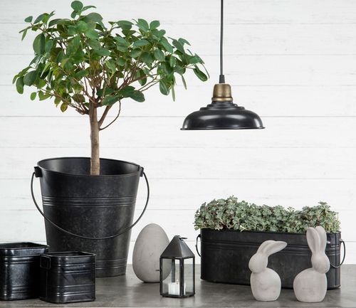 Tak/fönsterlampa, svart