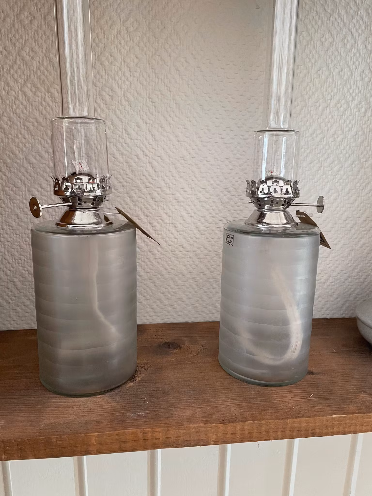 Fotogenlampa glas, rak, frostad