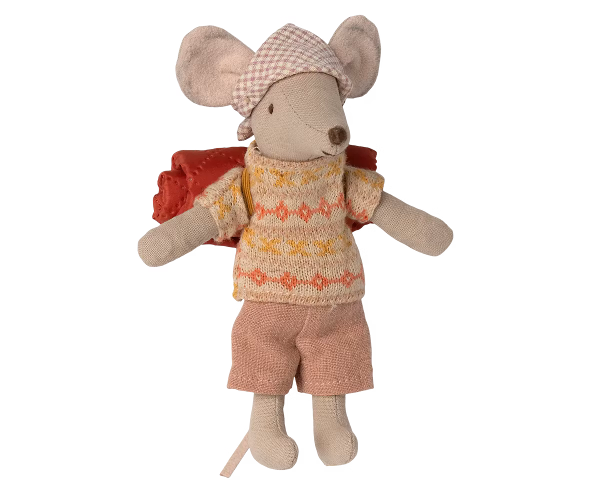 Hiker mouse, Big sister